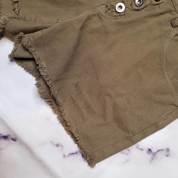 A LOVES A distressed fringe shorts 27 - Picture 3 of 9
